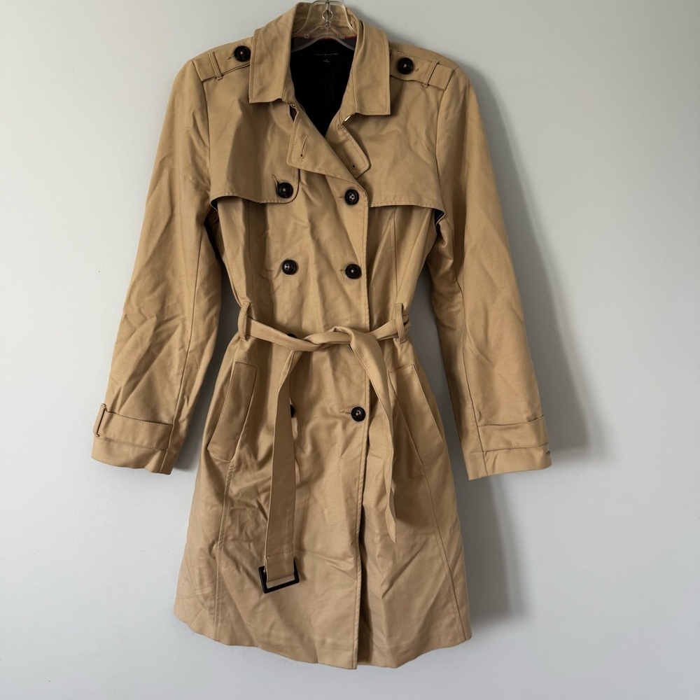 Tommy Hilfiger Tan Trench Coat – Double Breasted Belted Medium
